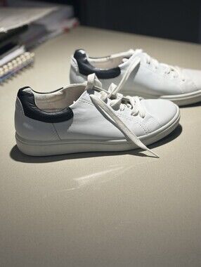 Ecco Soft 7 Street Sneaker Womens Sz 36